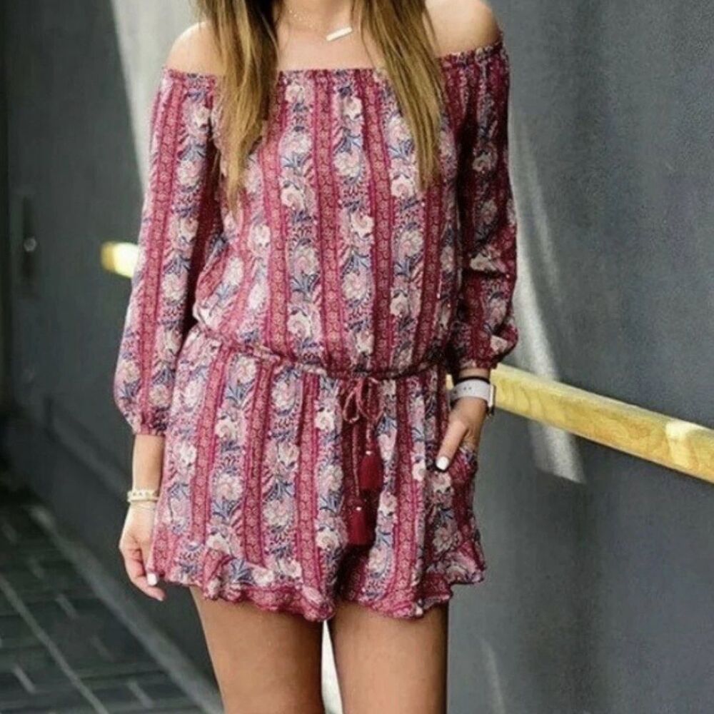 AMERICAN EAGLE Boho Floral Off-The-Shoulder Romper Size M